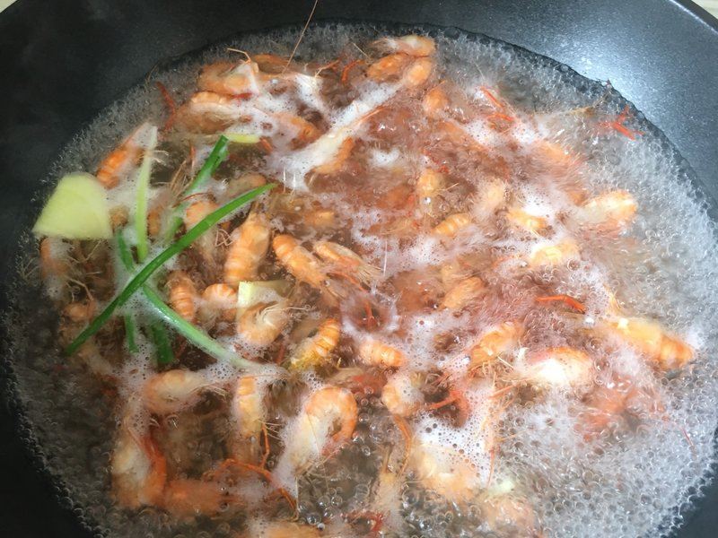 河虾水煮怎么煮好吃窍门 河虾怎样煮好吃